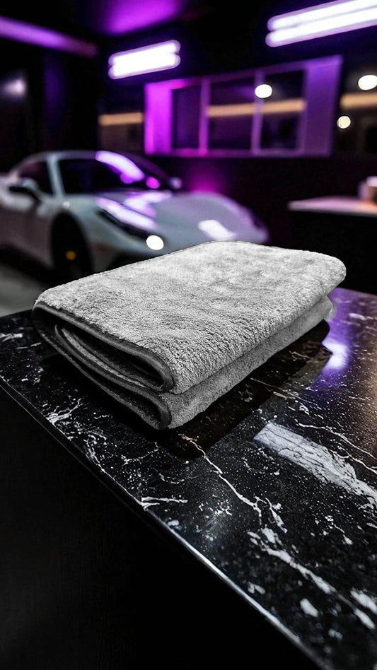 25" x 36" Dual Faced Premium Microfiber Towel (820 GSM)